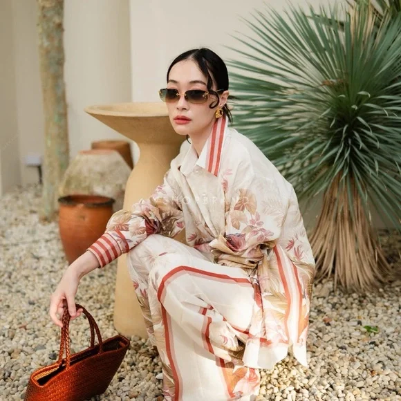 Floral Print Women’s Linen Set - Picture 5 of 9